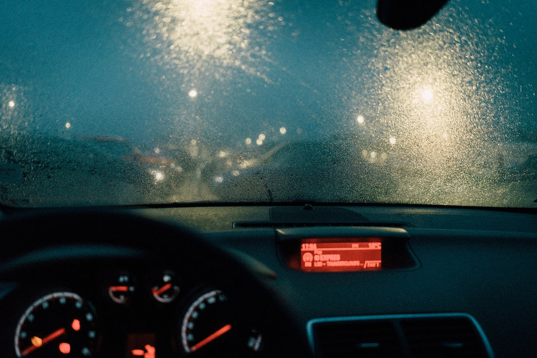 Aquaplaning :  Que faire ? Comment est-ce que je peux le prévenir ?