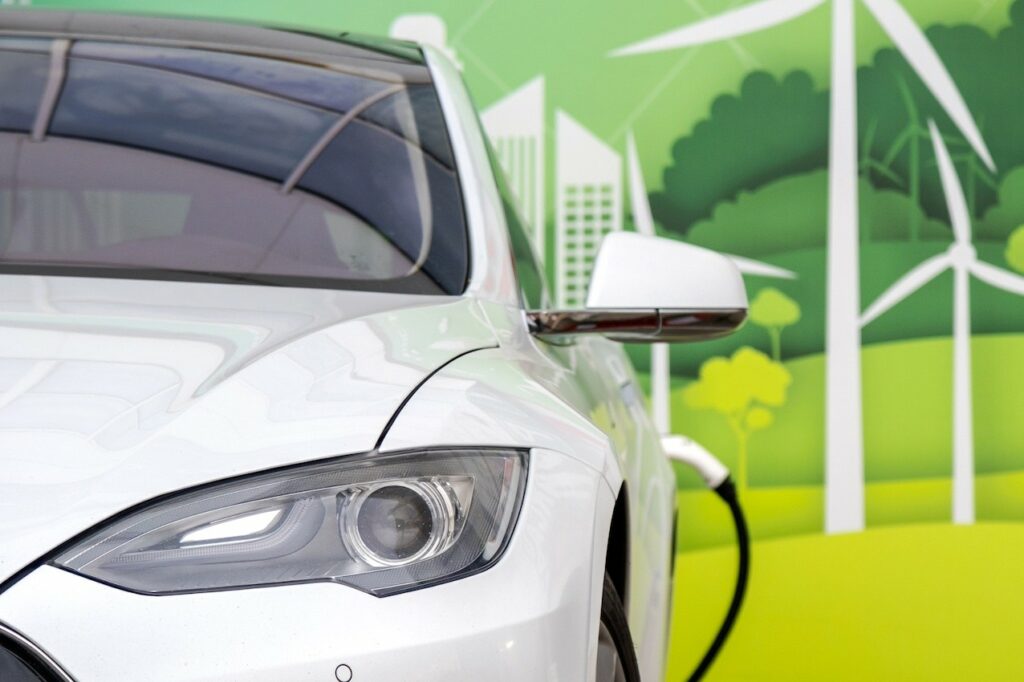Mobilité électrique urbaine : avantages collectifs et individuels